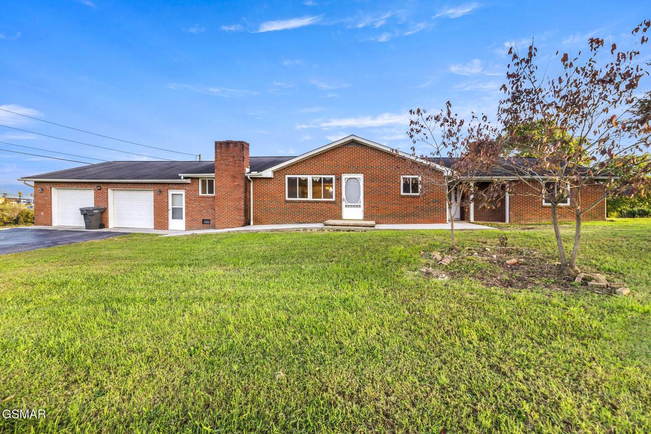 310 Goose Creek Road - Photo 1