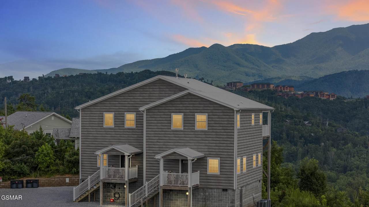 1156 Hemlock Drive - Photo 1