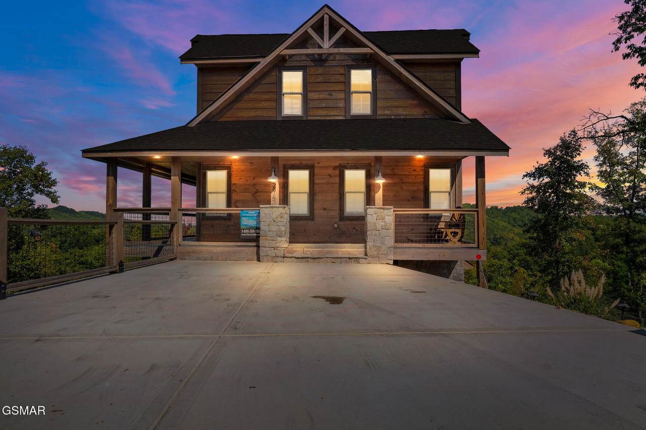 2943 Lightning Strike Dr - Photo 1