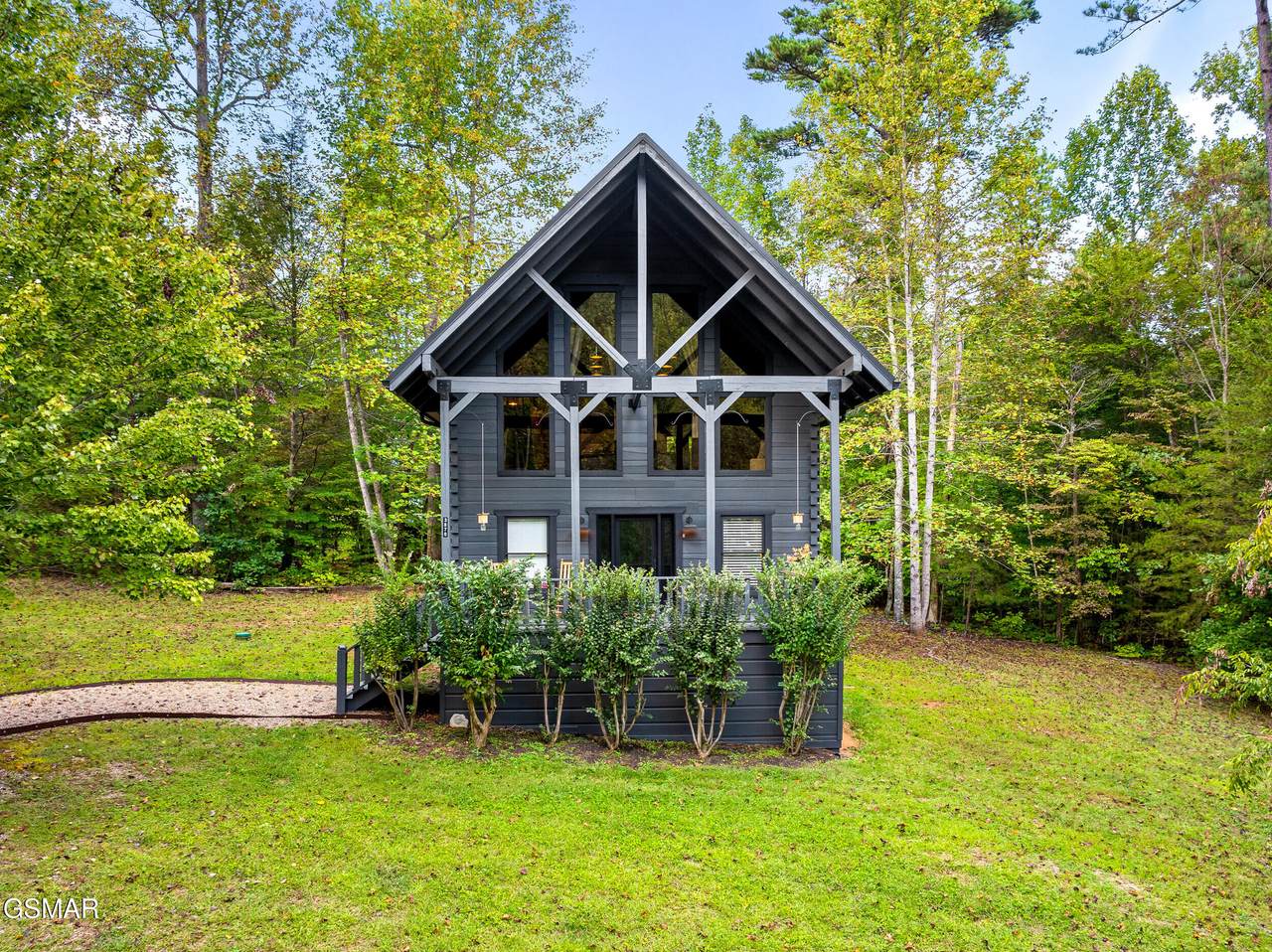 3870 Saddle Brook Way - Photo 1