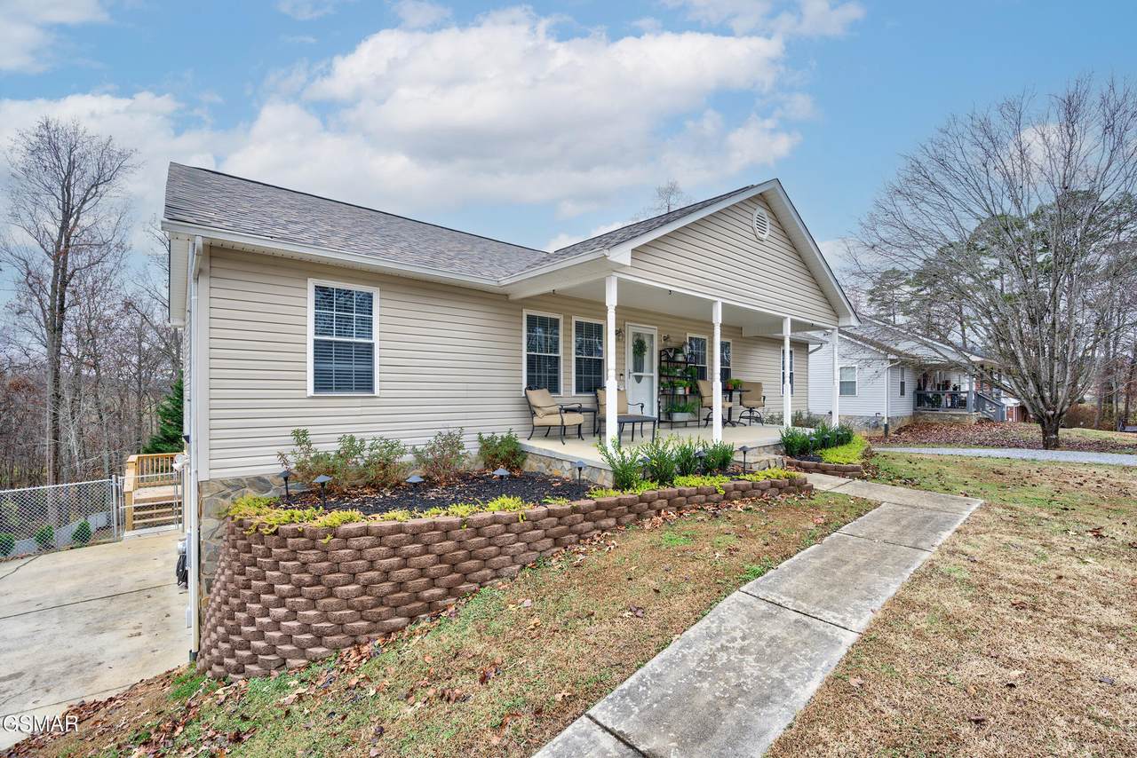 1479 Green Acres Drive - Photo 1