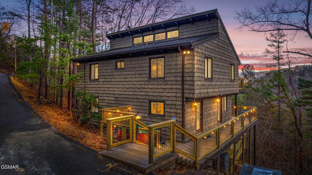 2758 Overholt Trail - Photo 1