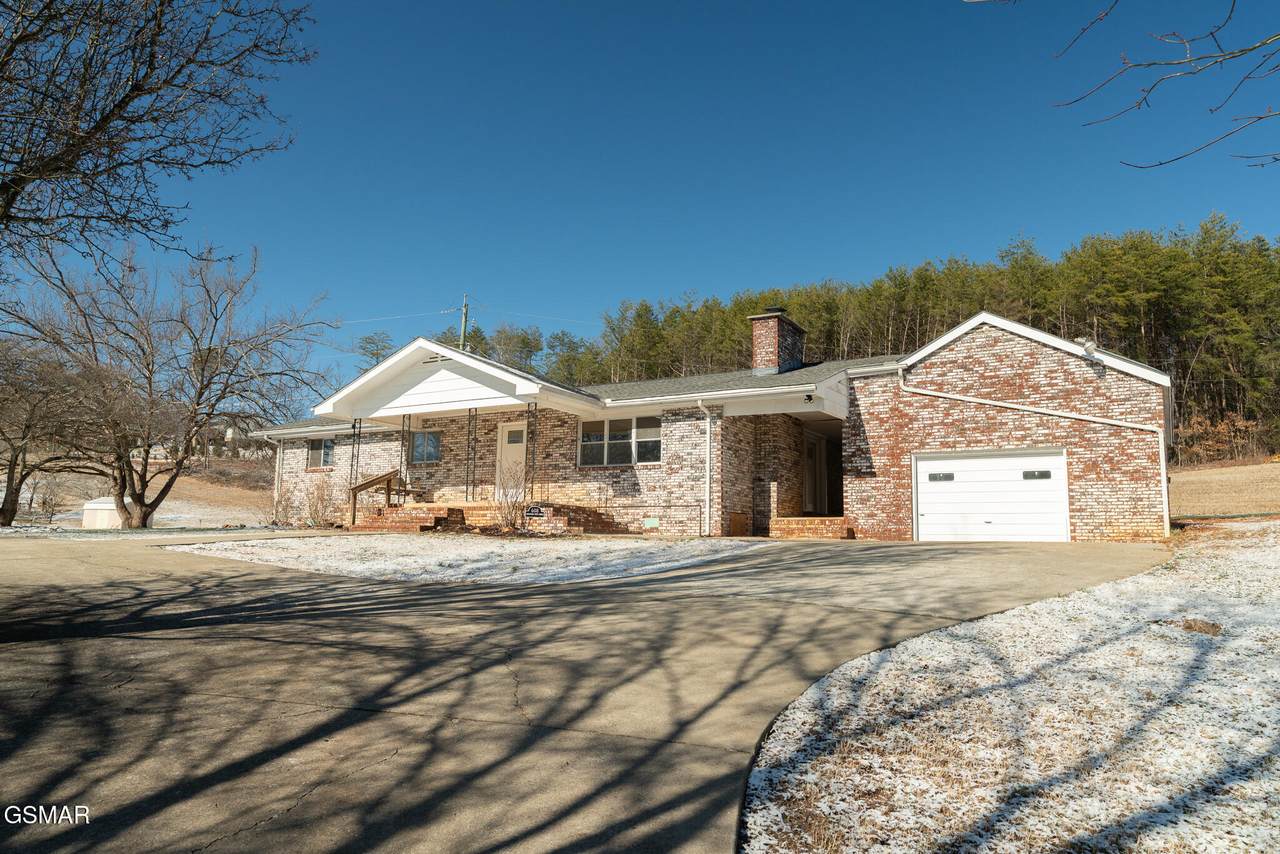 608 Mountain View Drive - Photo 1