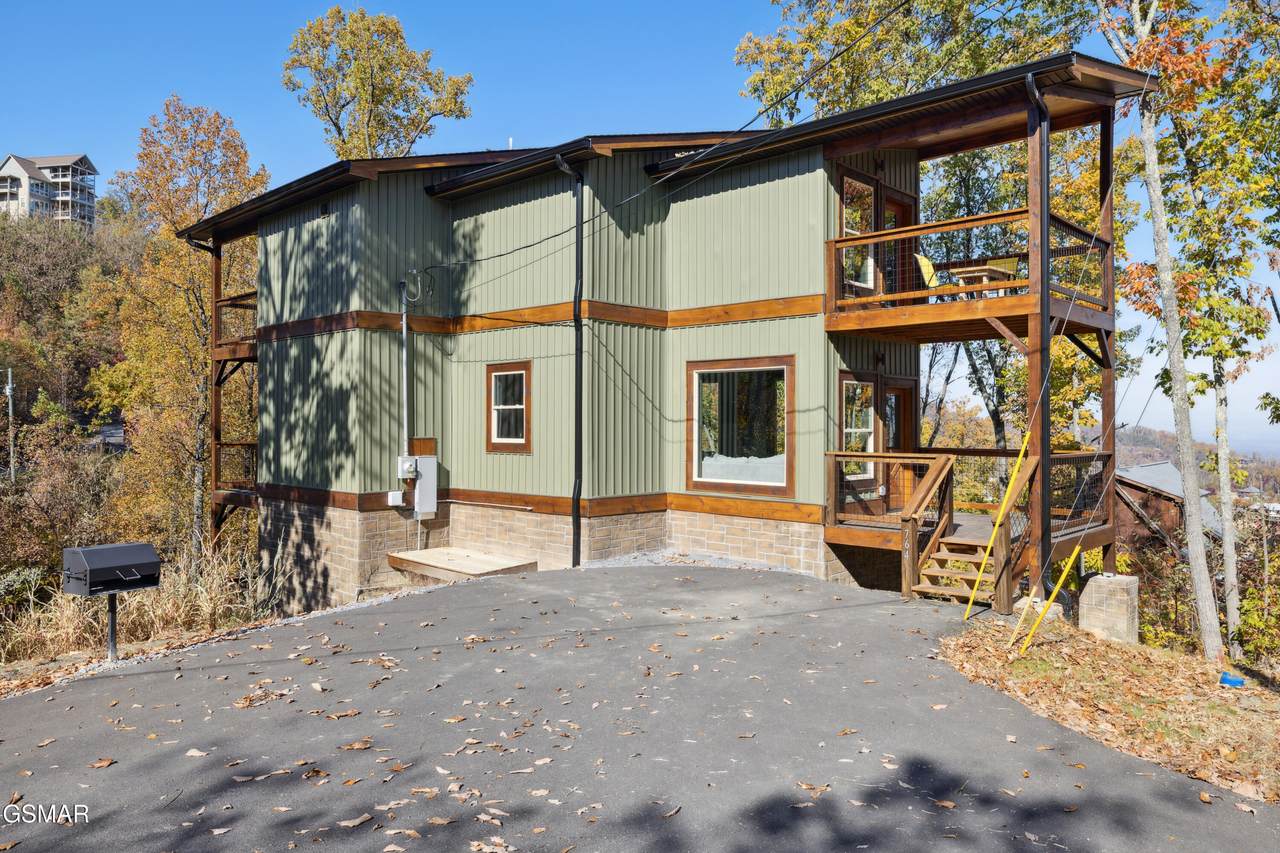764 Chestnut Drive - Photo 1