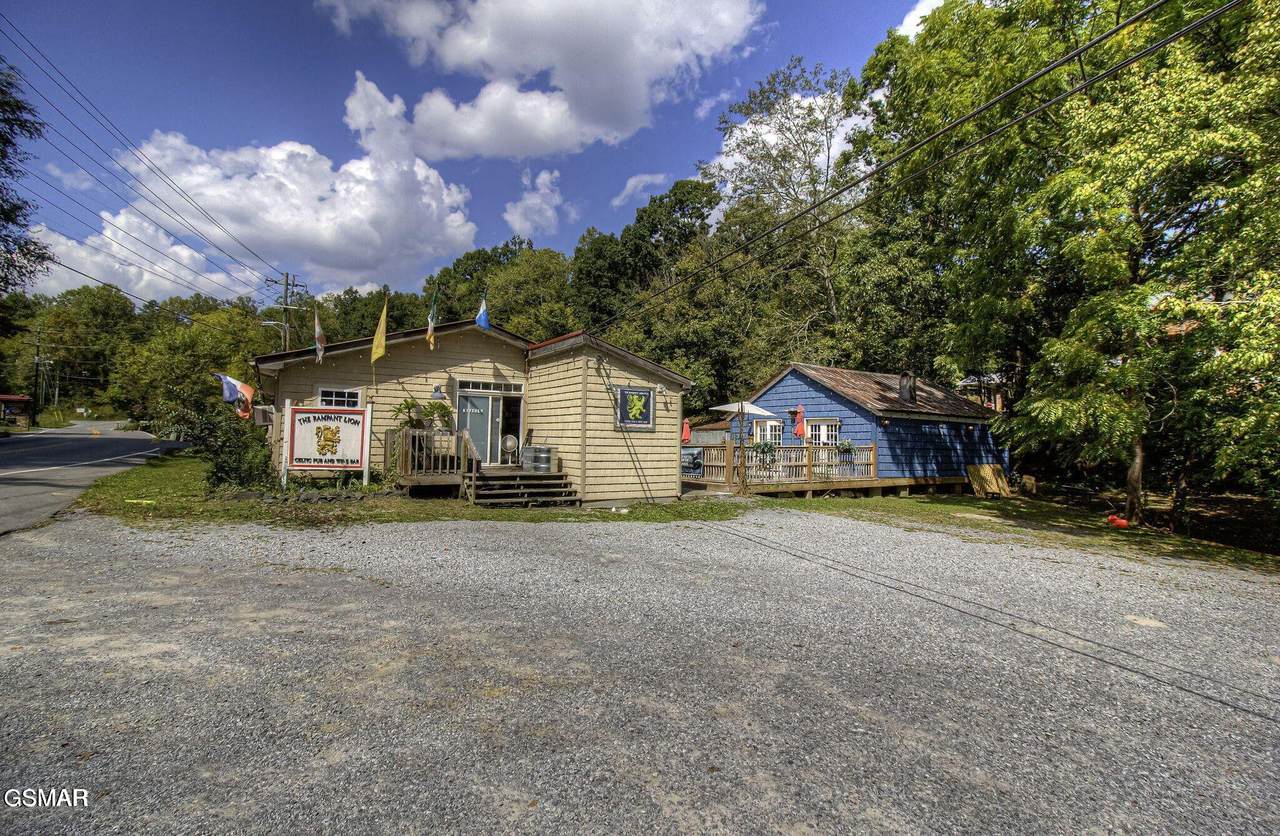 730/734 Powdermill Road - Photo 1