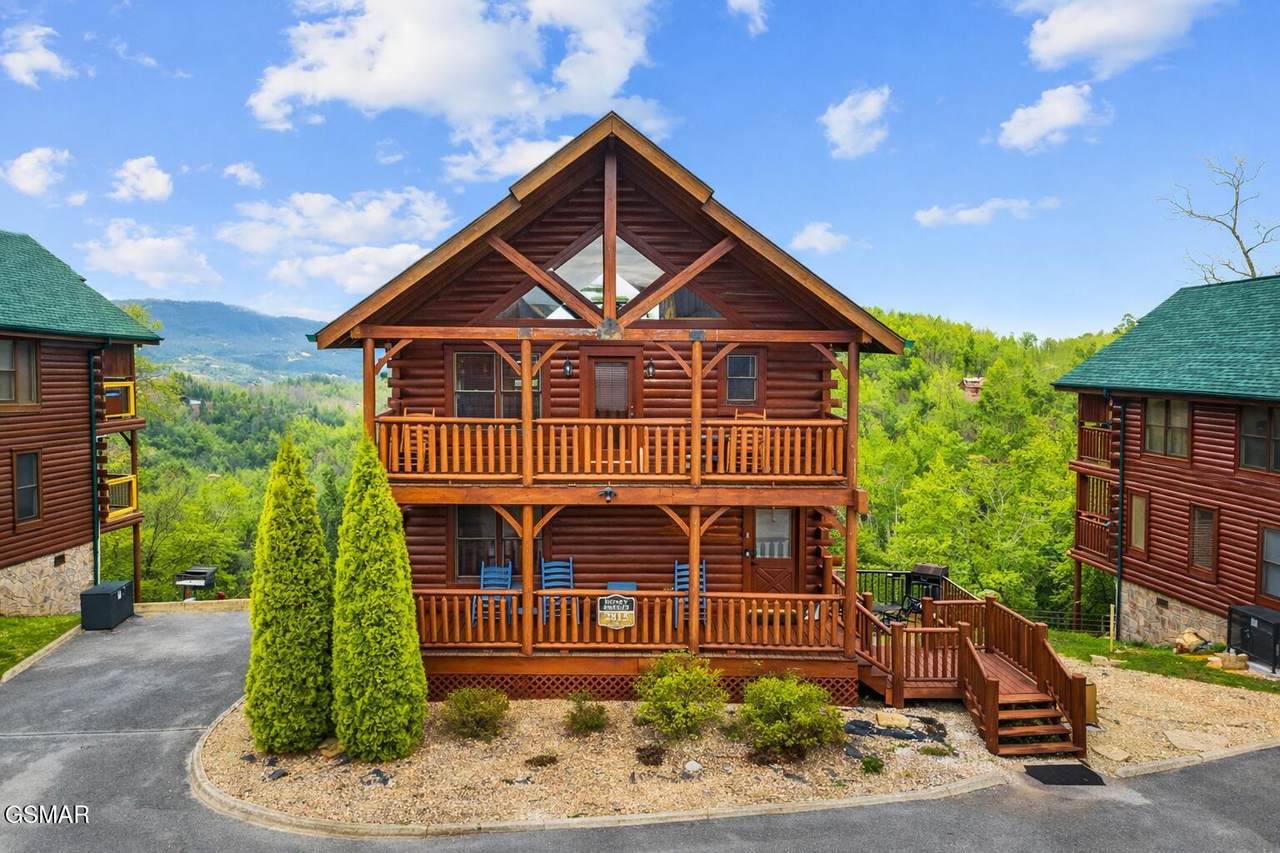 2815 White Oak Ridge Lane - Photo 1