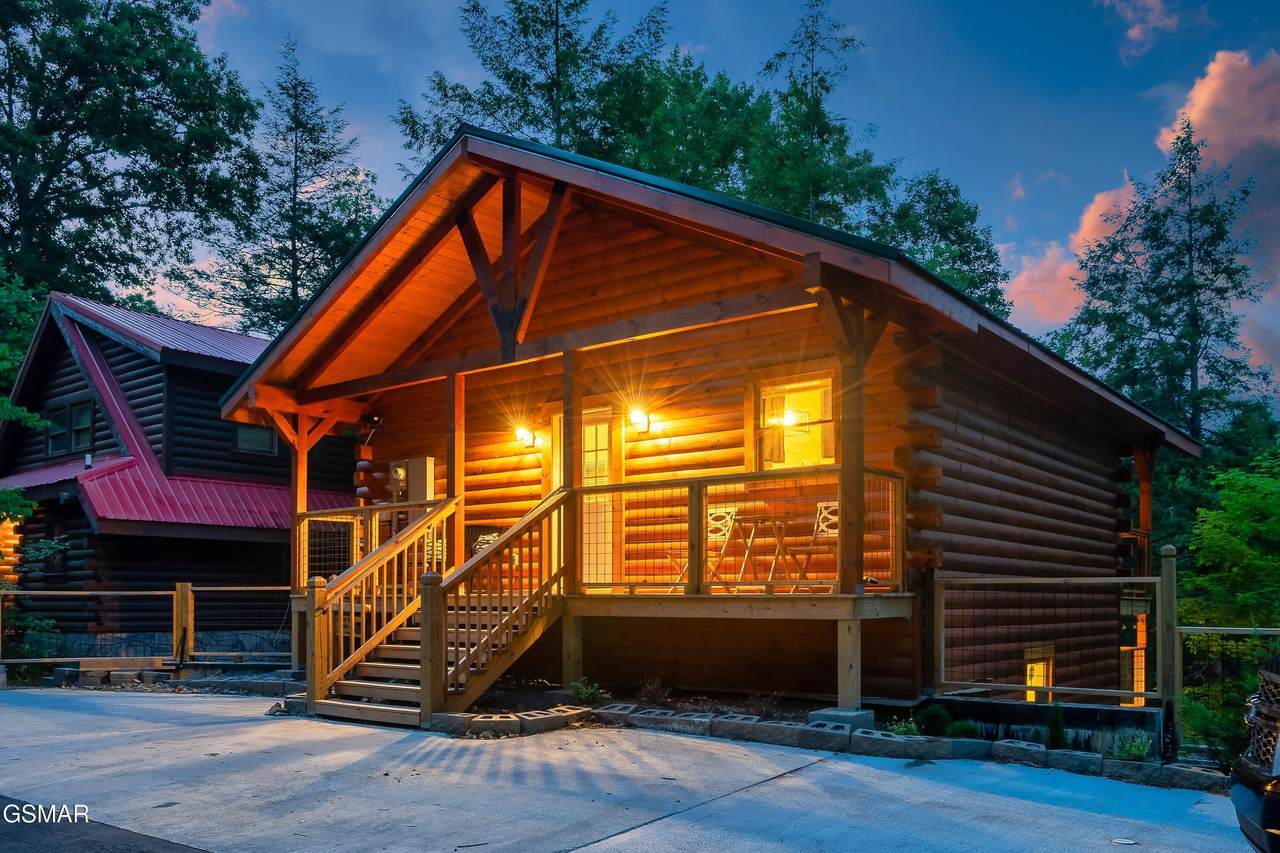 1633 Misty Hollow Way - Photo 1