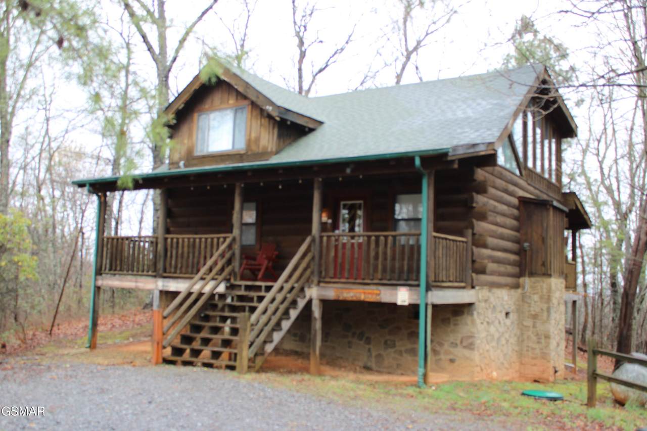 2232 View Drive - Photo 1