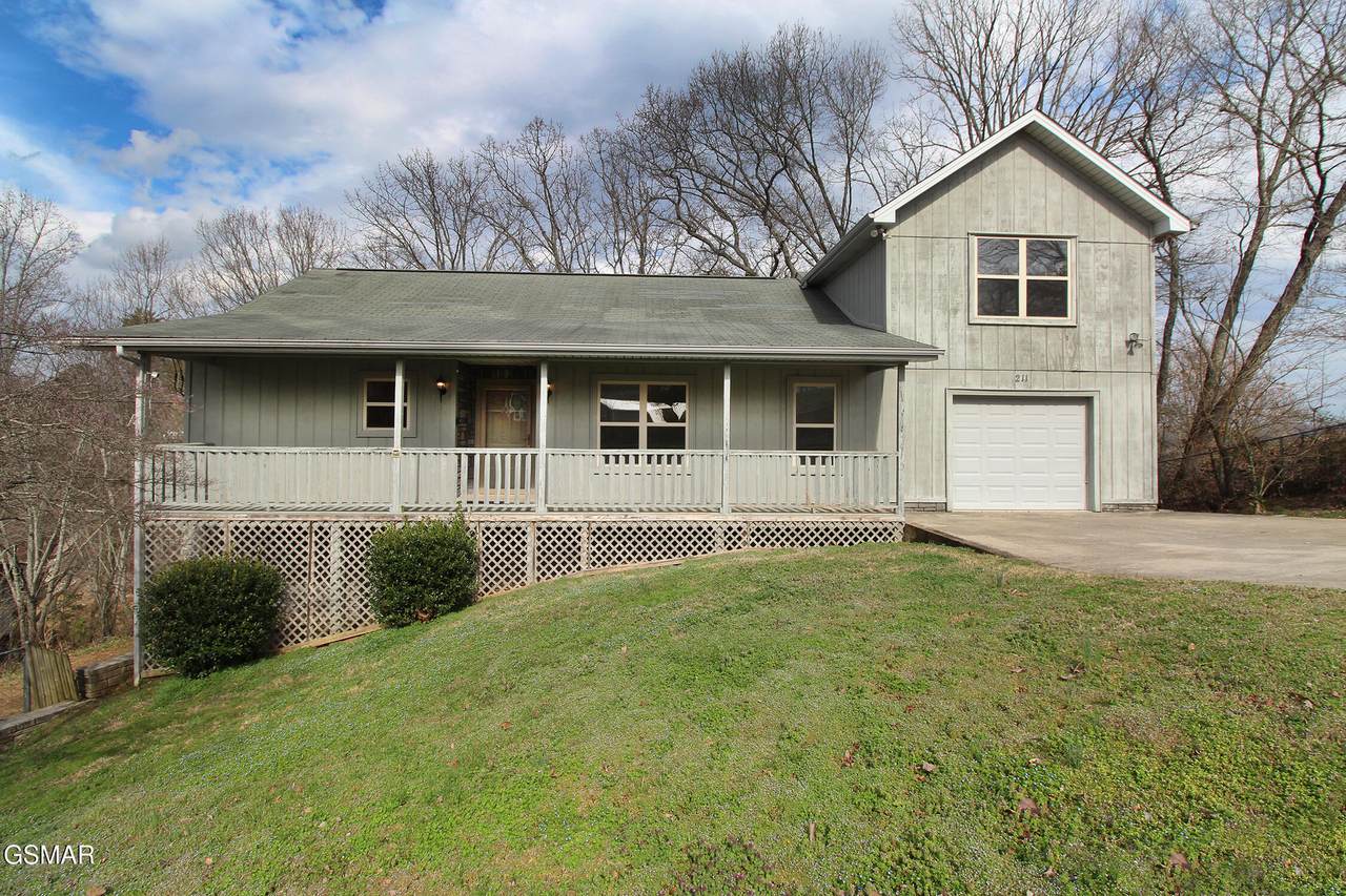 211 Sequoyah Trail - Photo 1