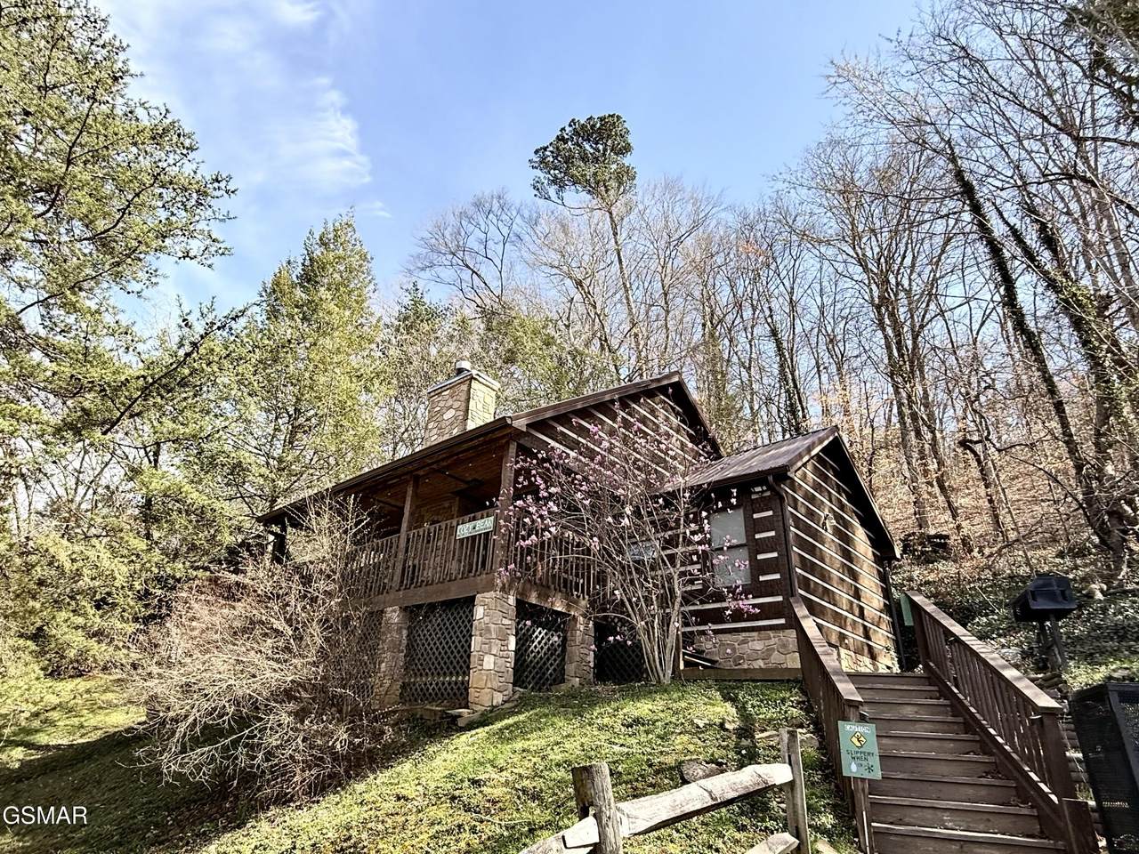 140 Smoky Mountain Way - Photo 1