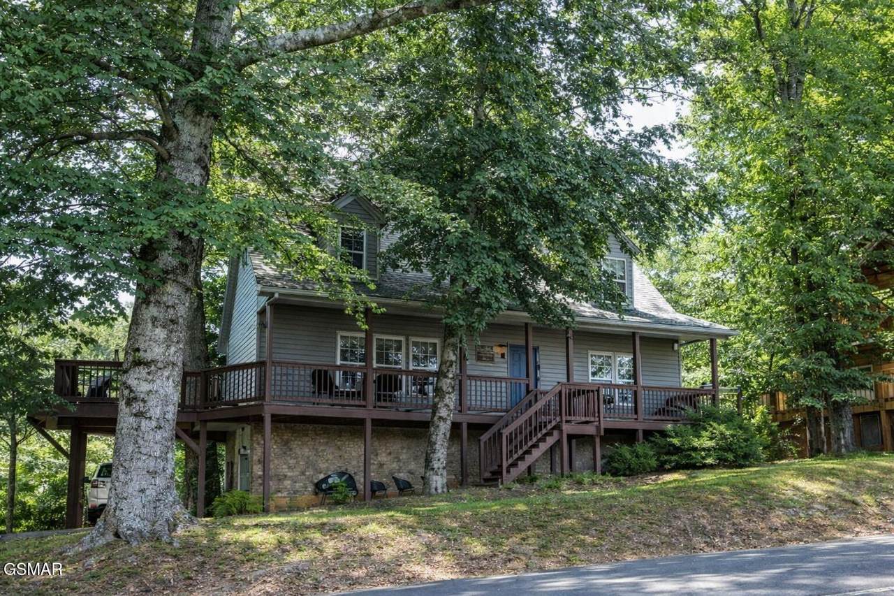 3390 Robeson Road - Photo 1