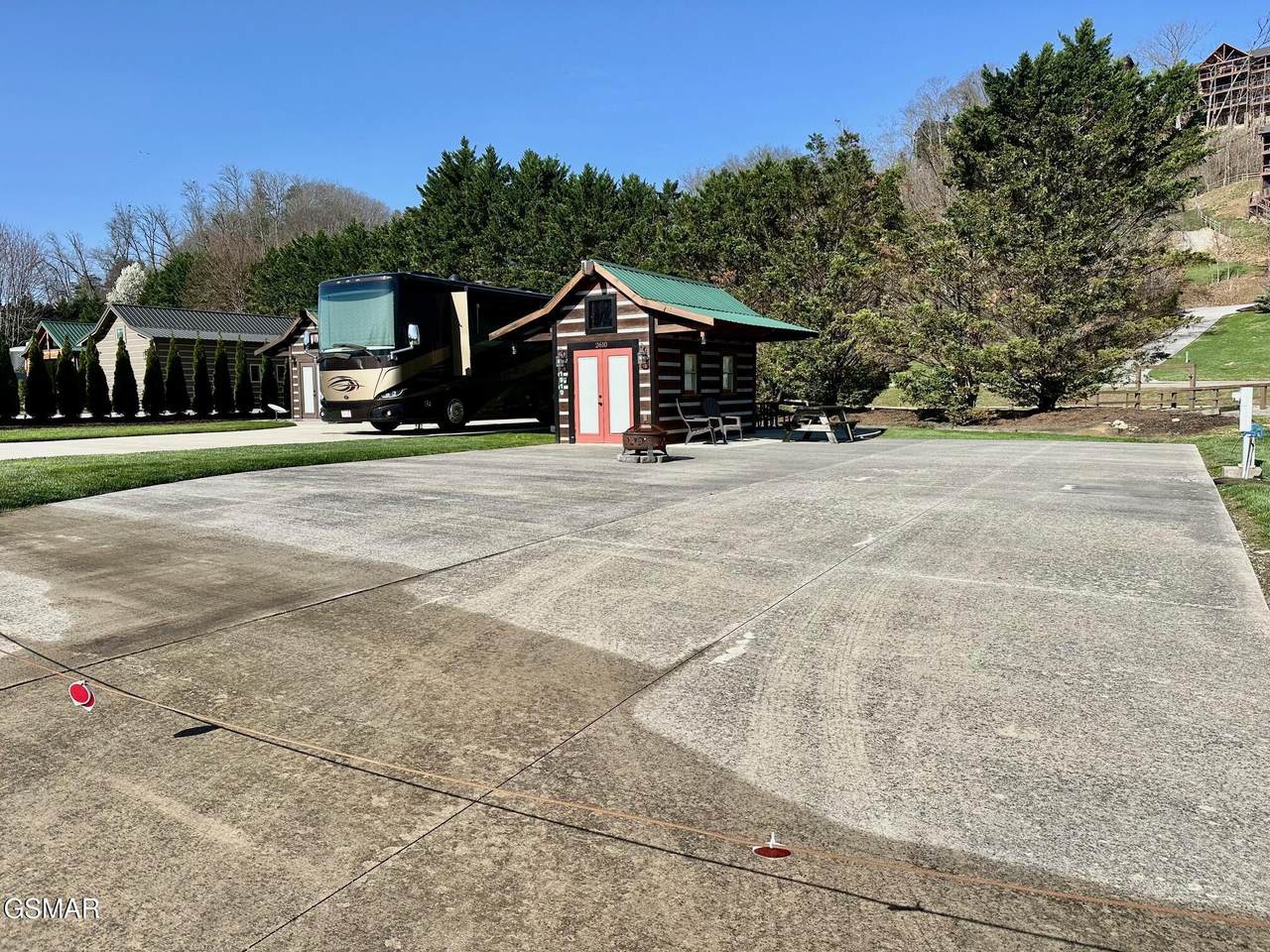 1919 Lizi Loop Way - Photo 1
