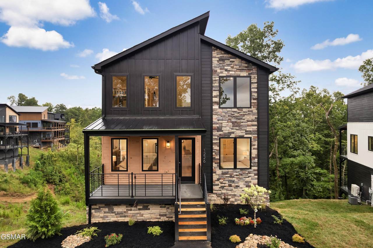 1226 Reedmont Way - Photo 1