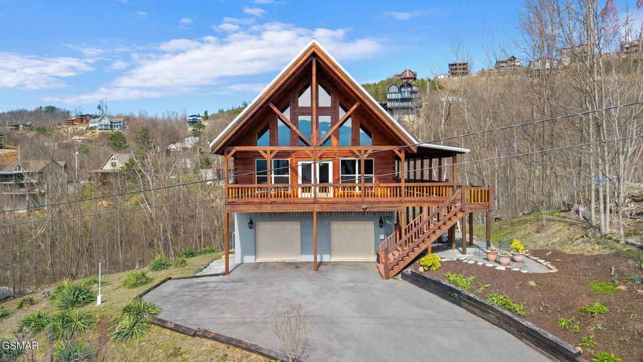 920 Cedar Lane - Photo 1