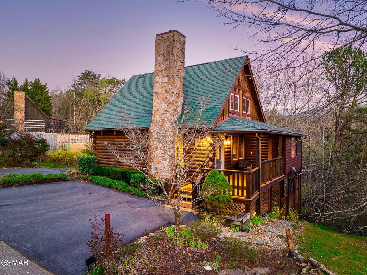 1008 Walini Way - Photo 1