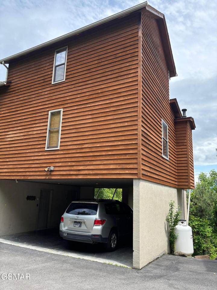 1226 Sky High Way - Photo 1