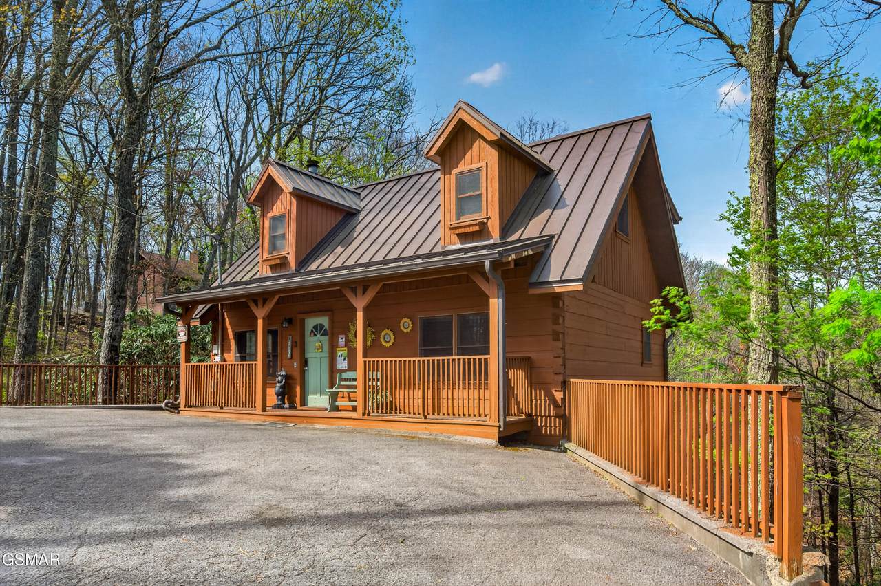2307 Smoky Mountain Court - Photo 1
