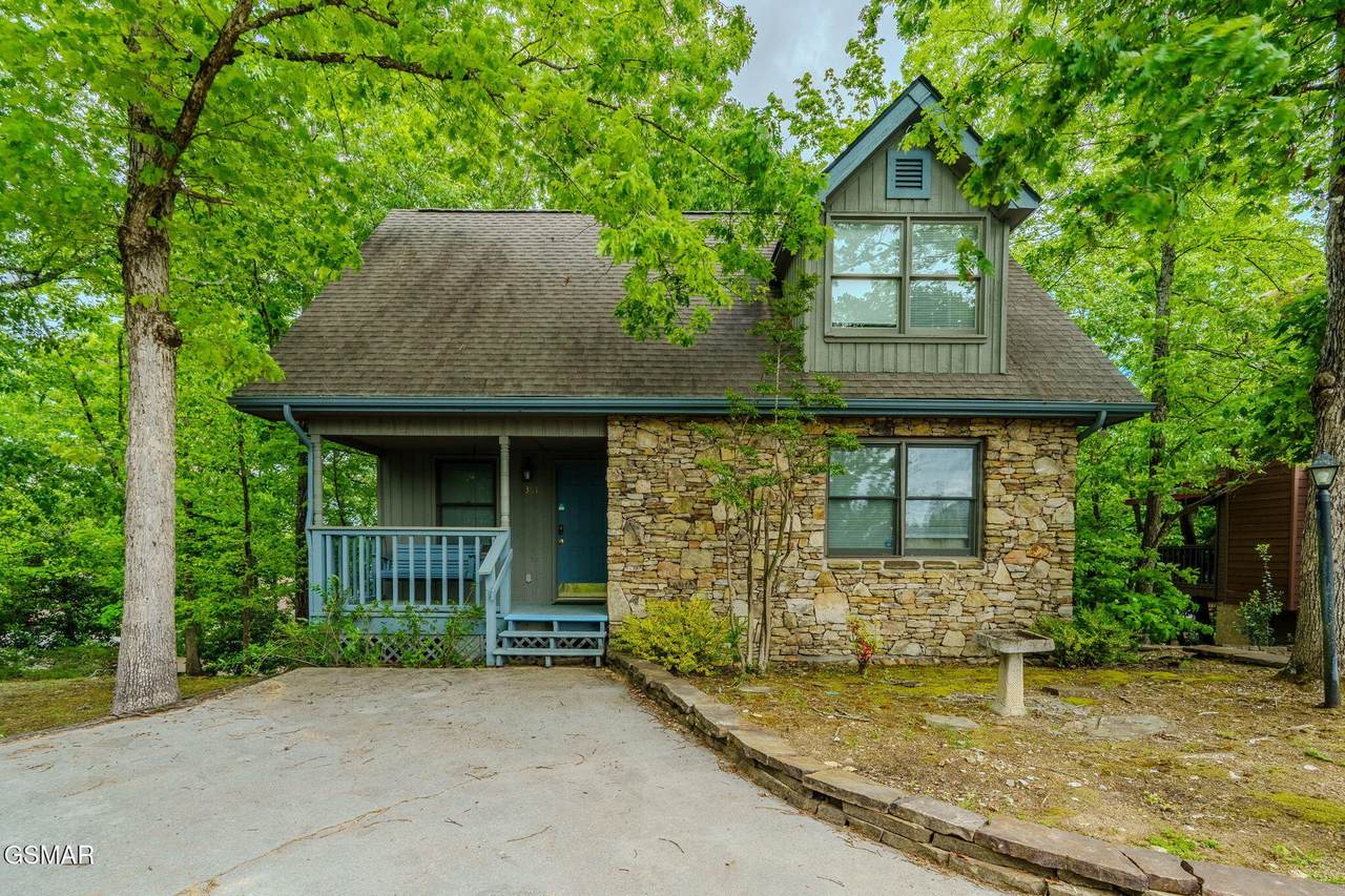 351 Woodridge Way - Photo 1
