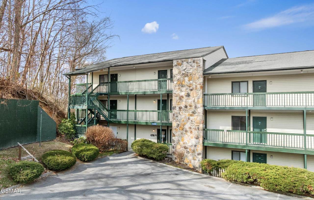 1102 Ski View Drive - Photo 1