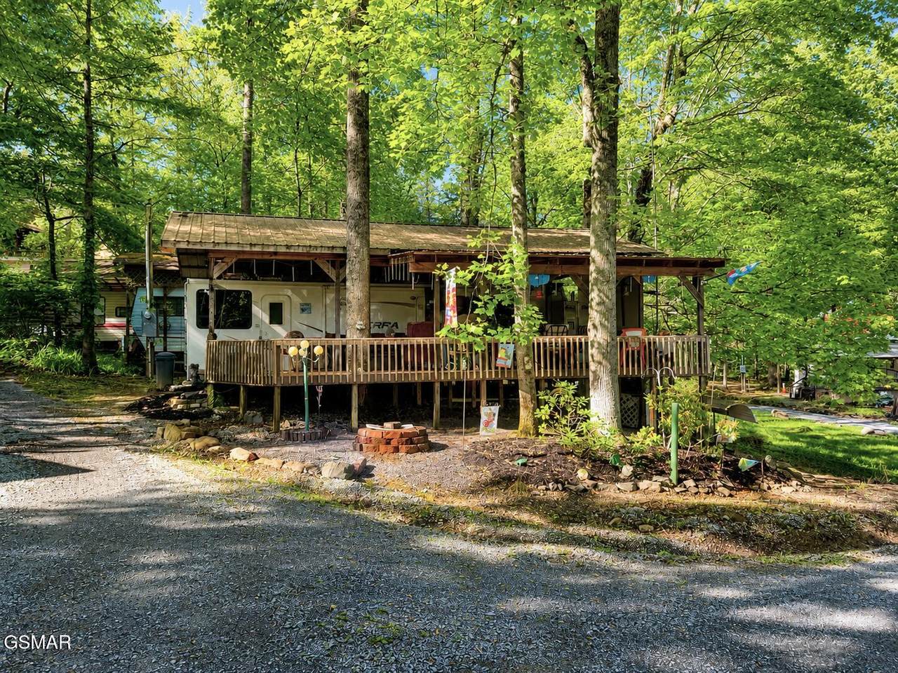 605 Lily Way - Photo 1