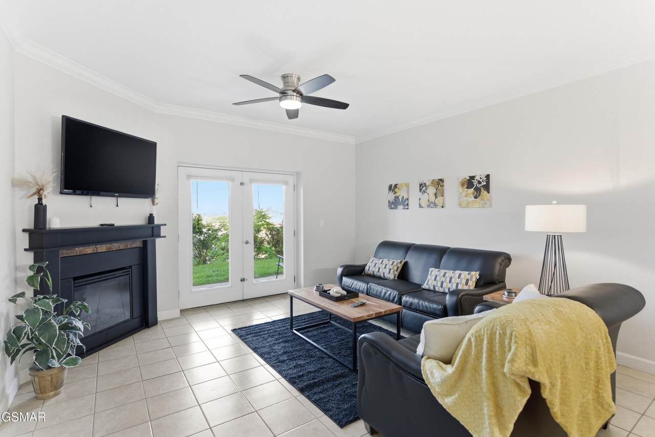 124 Plaza Drive - Photo 1