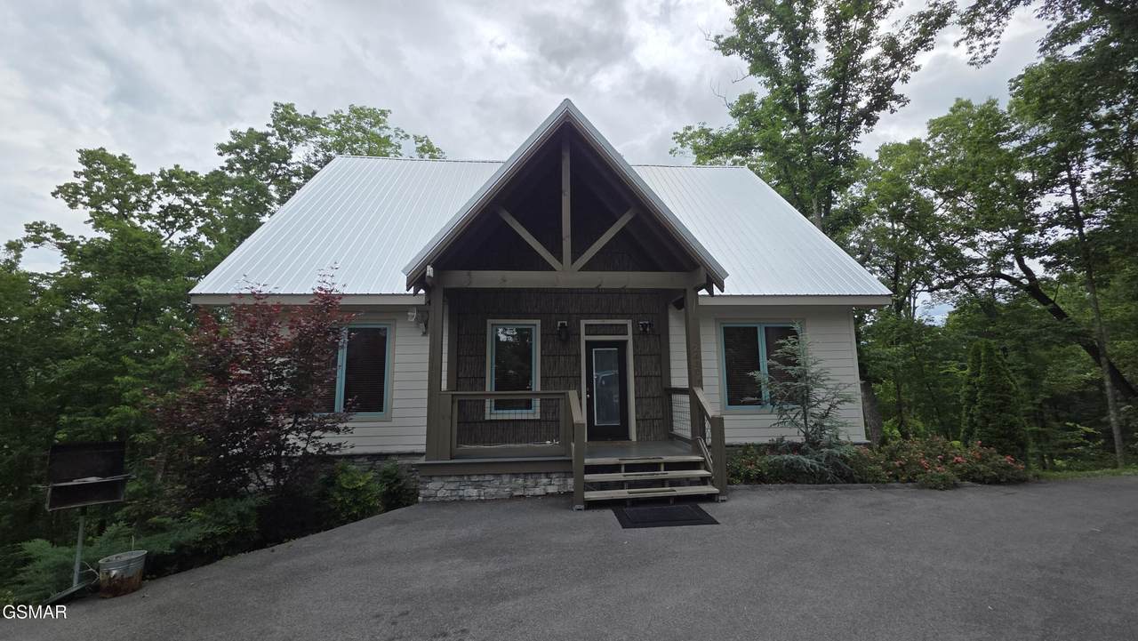 2430 Rainbow Falls Lane - Photo 1