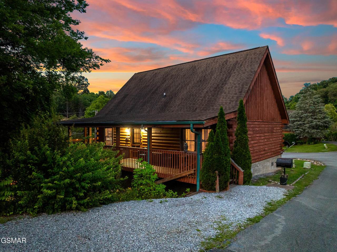1810 Trout Way - Photo 1