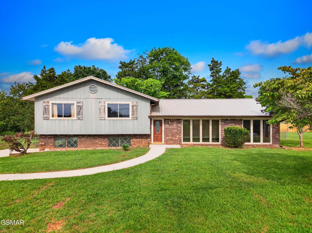 481 Ravenwood Drive - Photo 1
