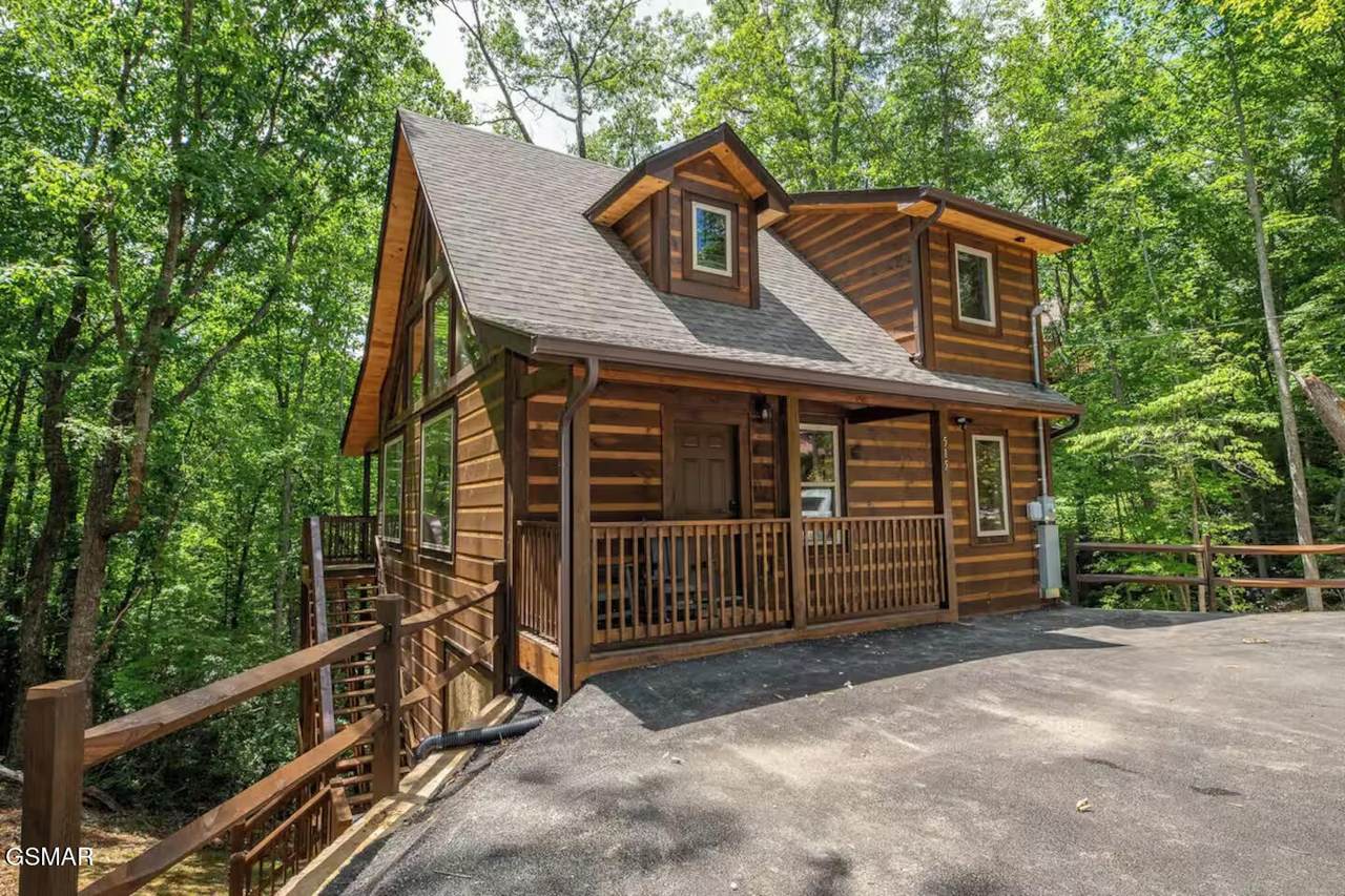 515 Deer Path Lane - Photo 1