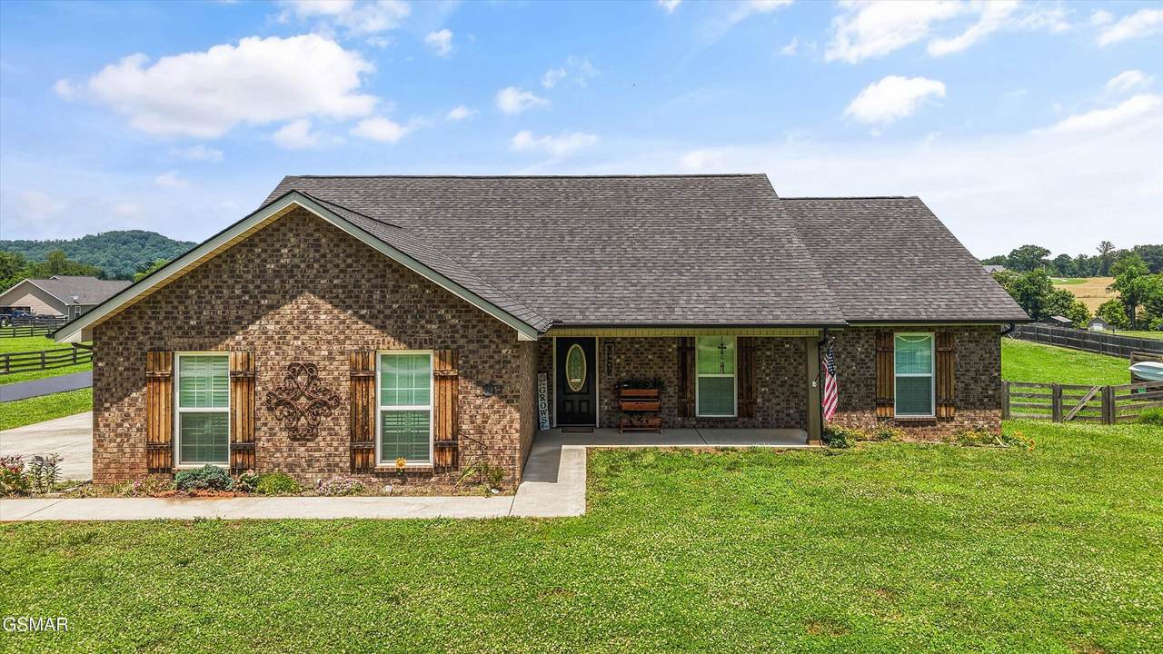 503 Teacher Way - Photo 1