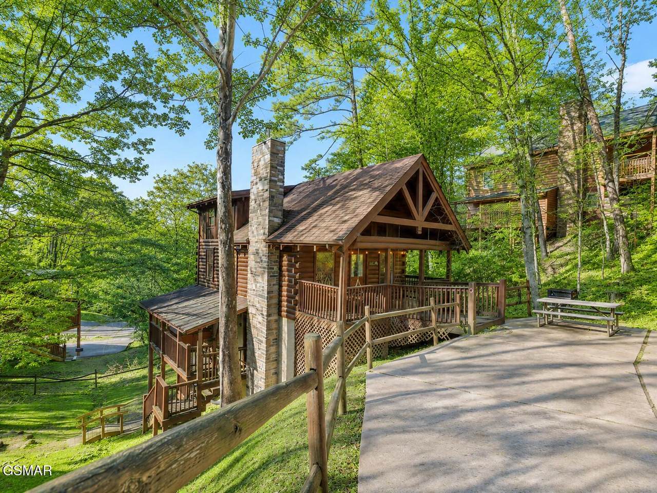 952 Iron Mtn Road - Photo 1