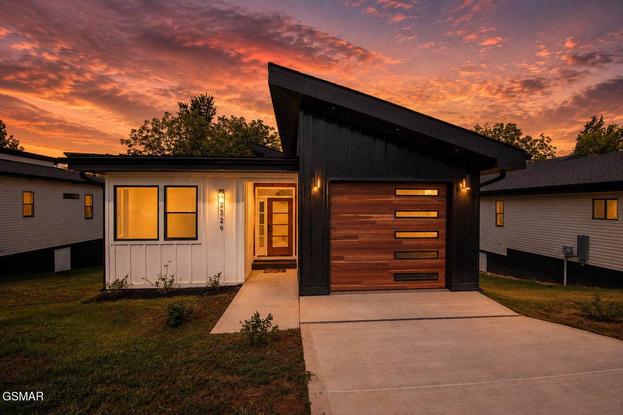 2329 Rock Gardens Drive - Photo 1