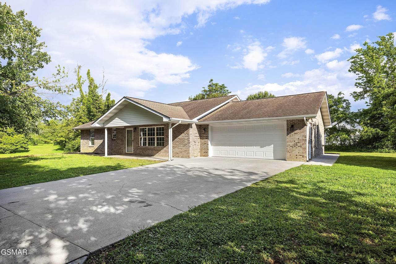 768 Northview - Photo 1