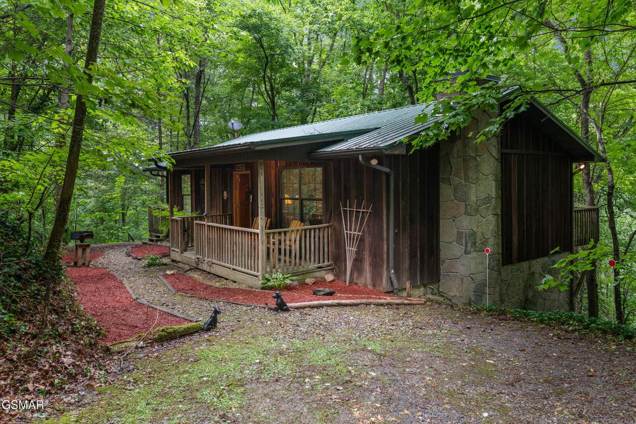 1941 Anderson Way - Photo 1