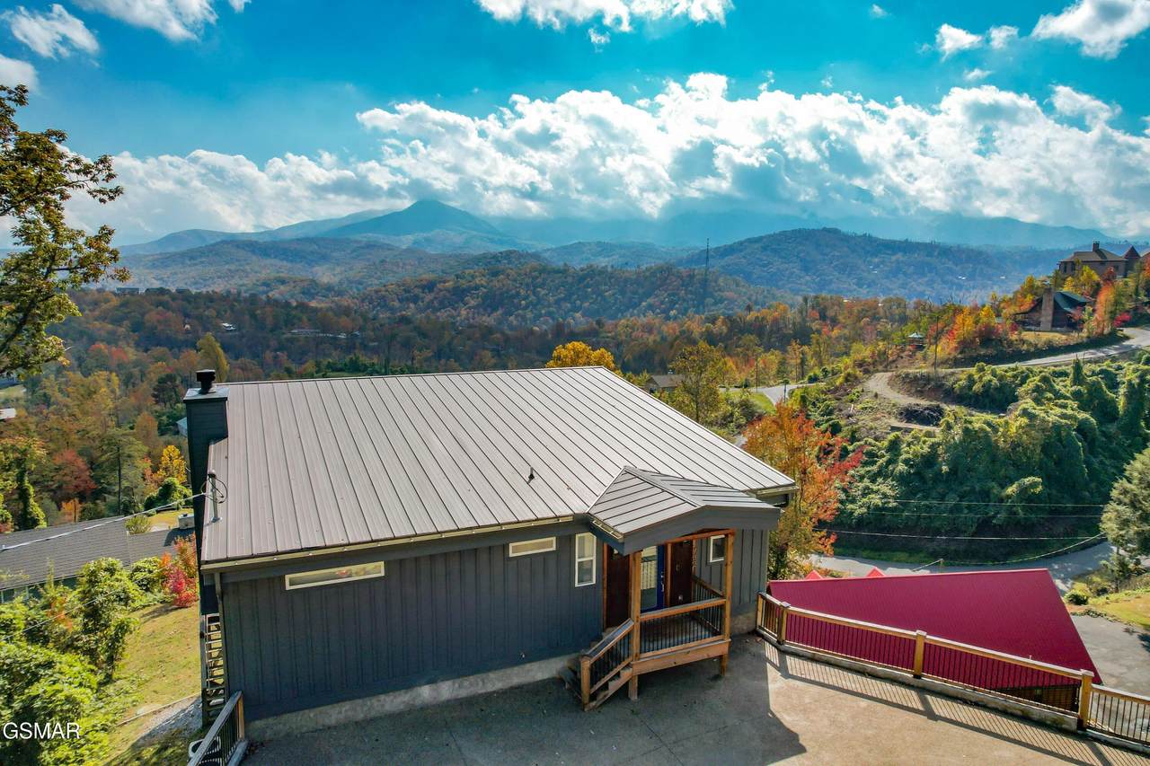 732 Beanstalk Road - Photo 1