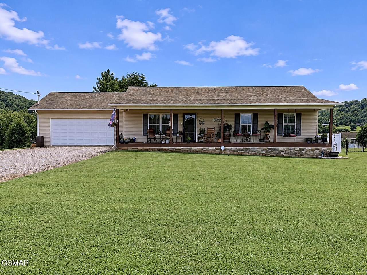 253 Ramblin Road - Photo 1