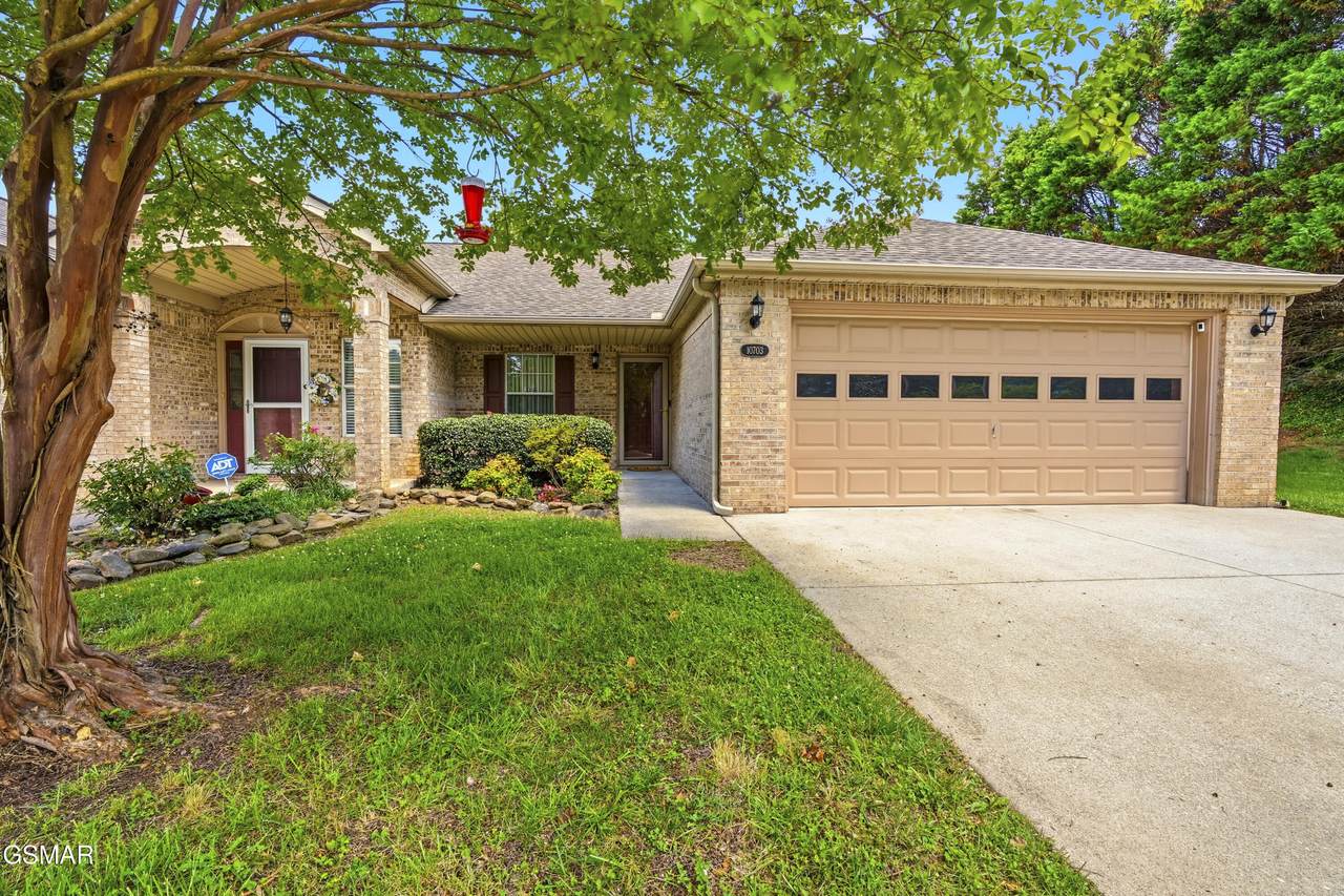 10703 Admiral Bend Way - Photo 1
