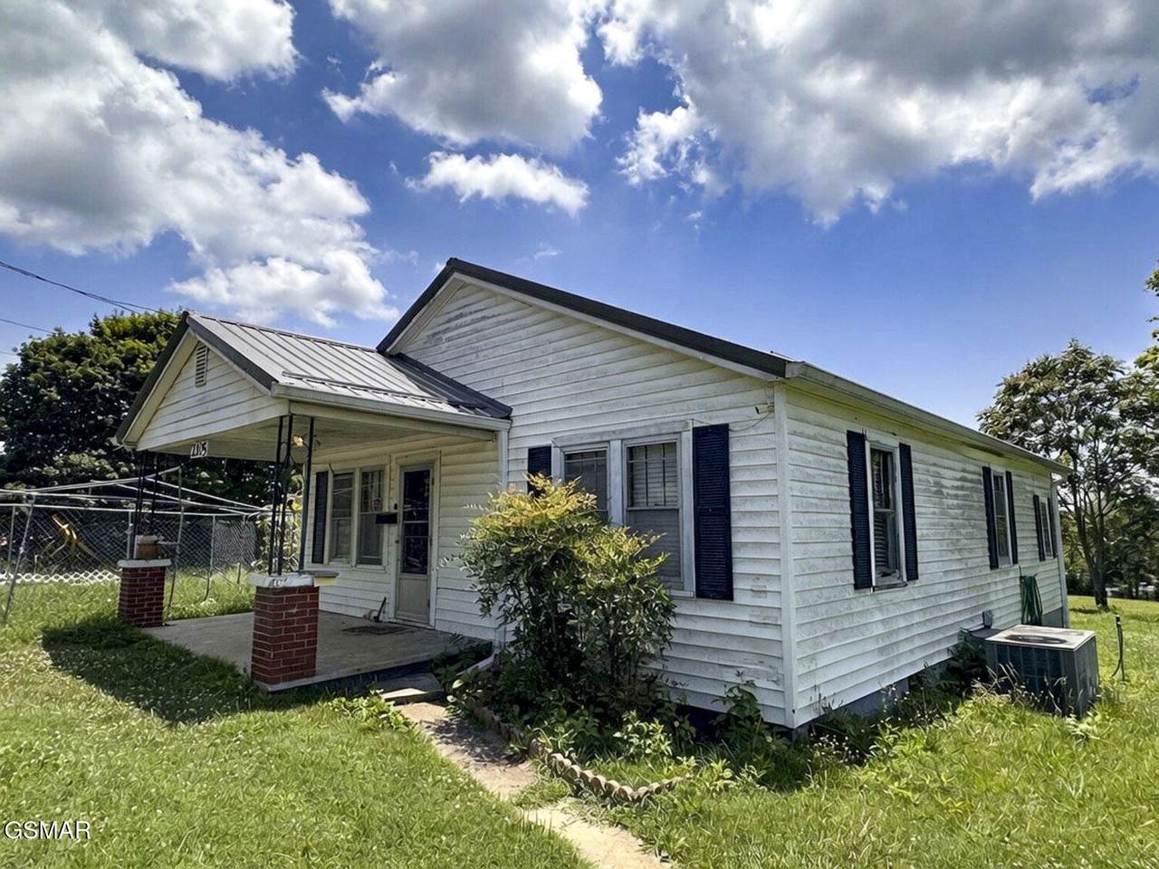 2105 Walnut Street - Photo 1