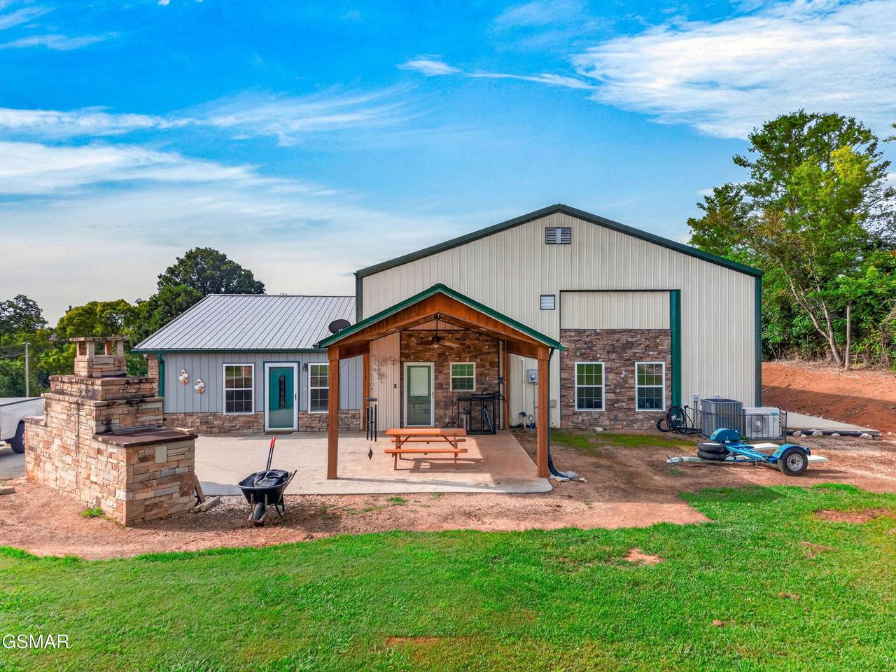428 Shrader Road - Photo 1
