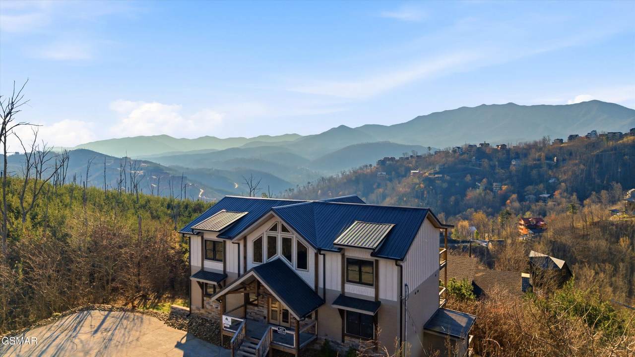 986 Chestnut Drive - Photo 1