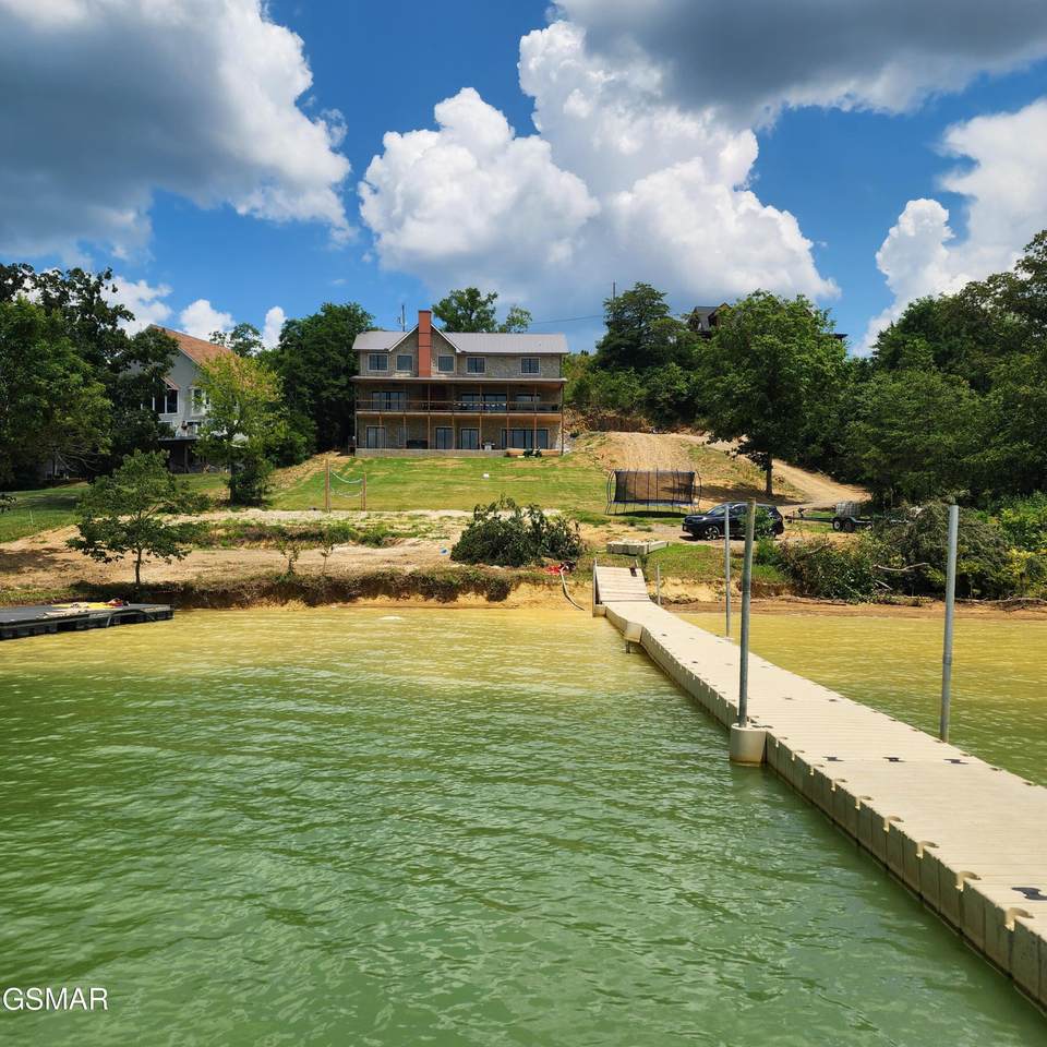 799 Penelope Lane - Photo 1