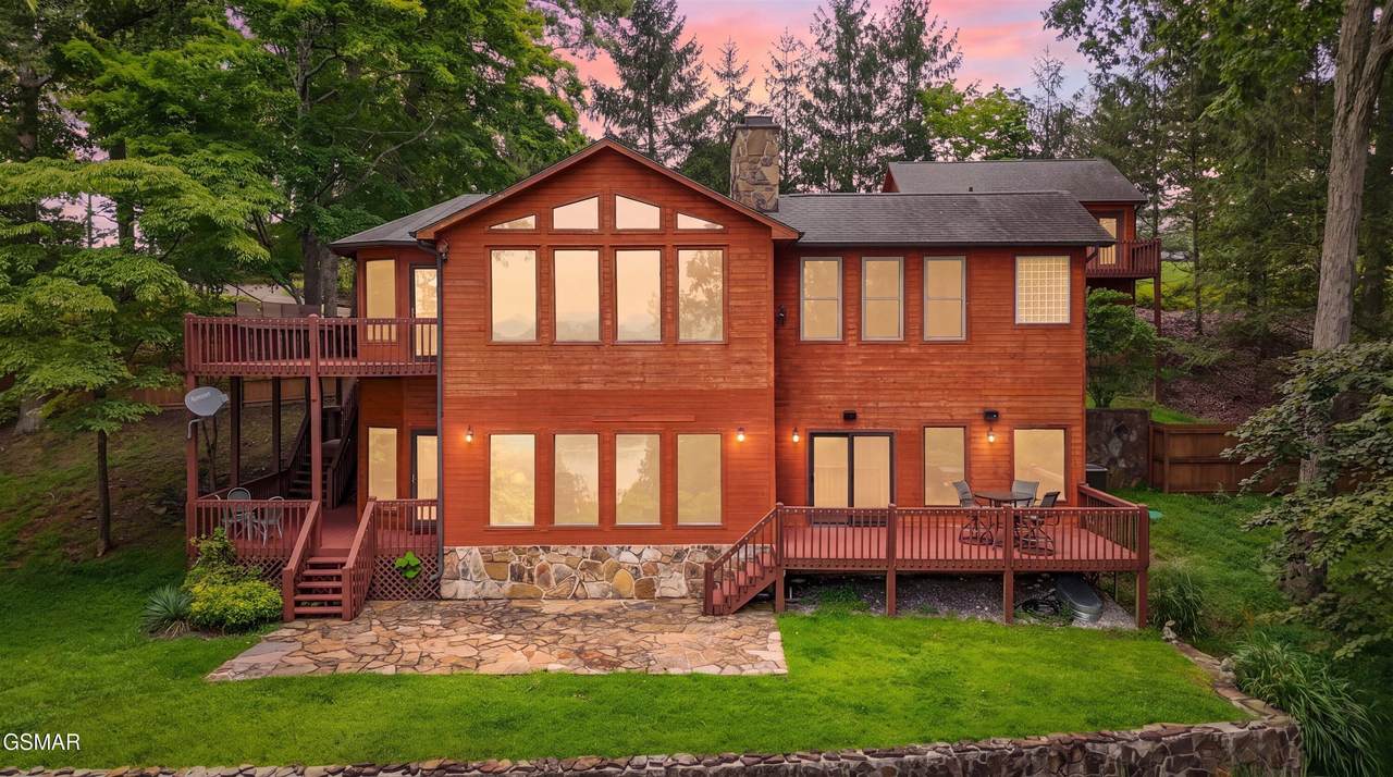 1186 Deerfield Way - Photo 1
