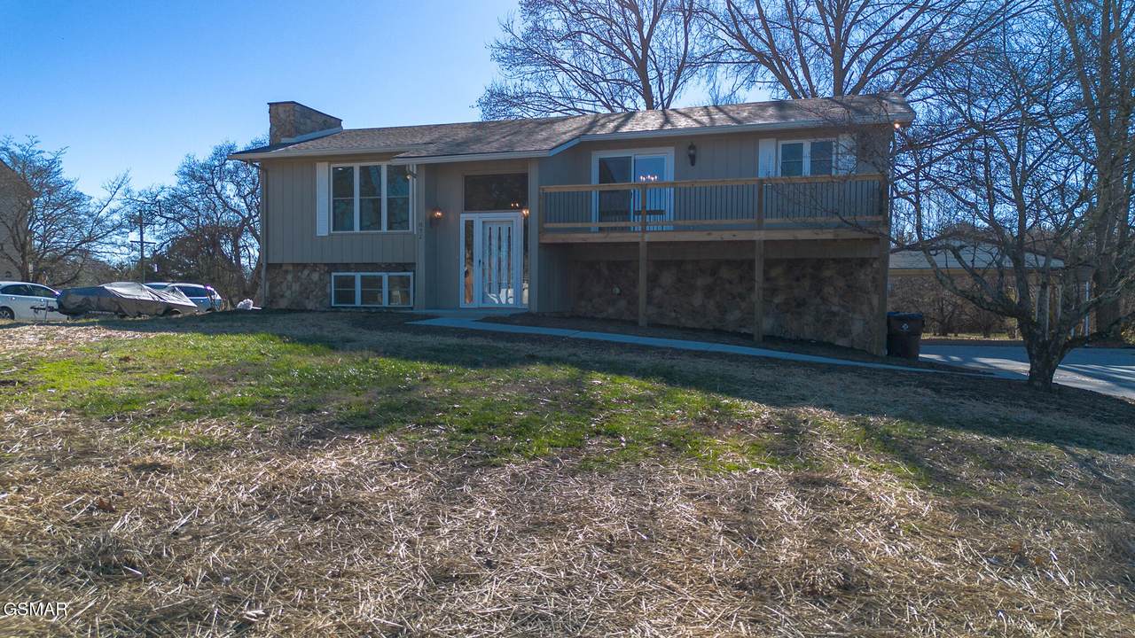 852 Lakewood Drive - Photo 1