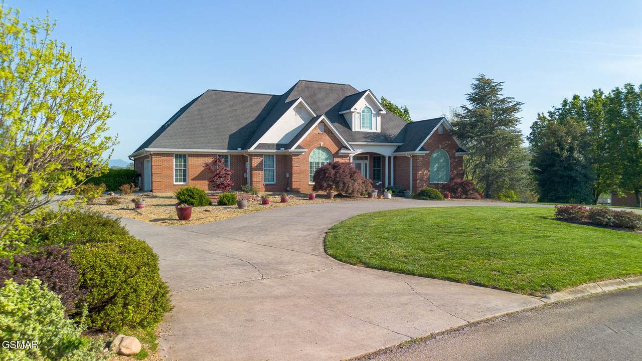 562 Providence Drive - Photo 1