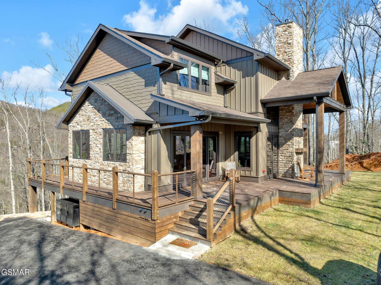564 Thissa Way - Photo 1