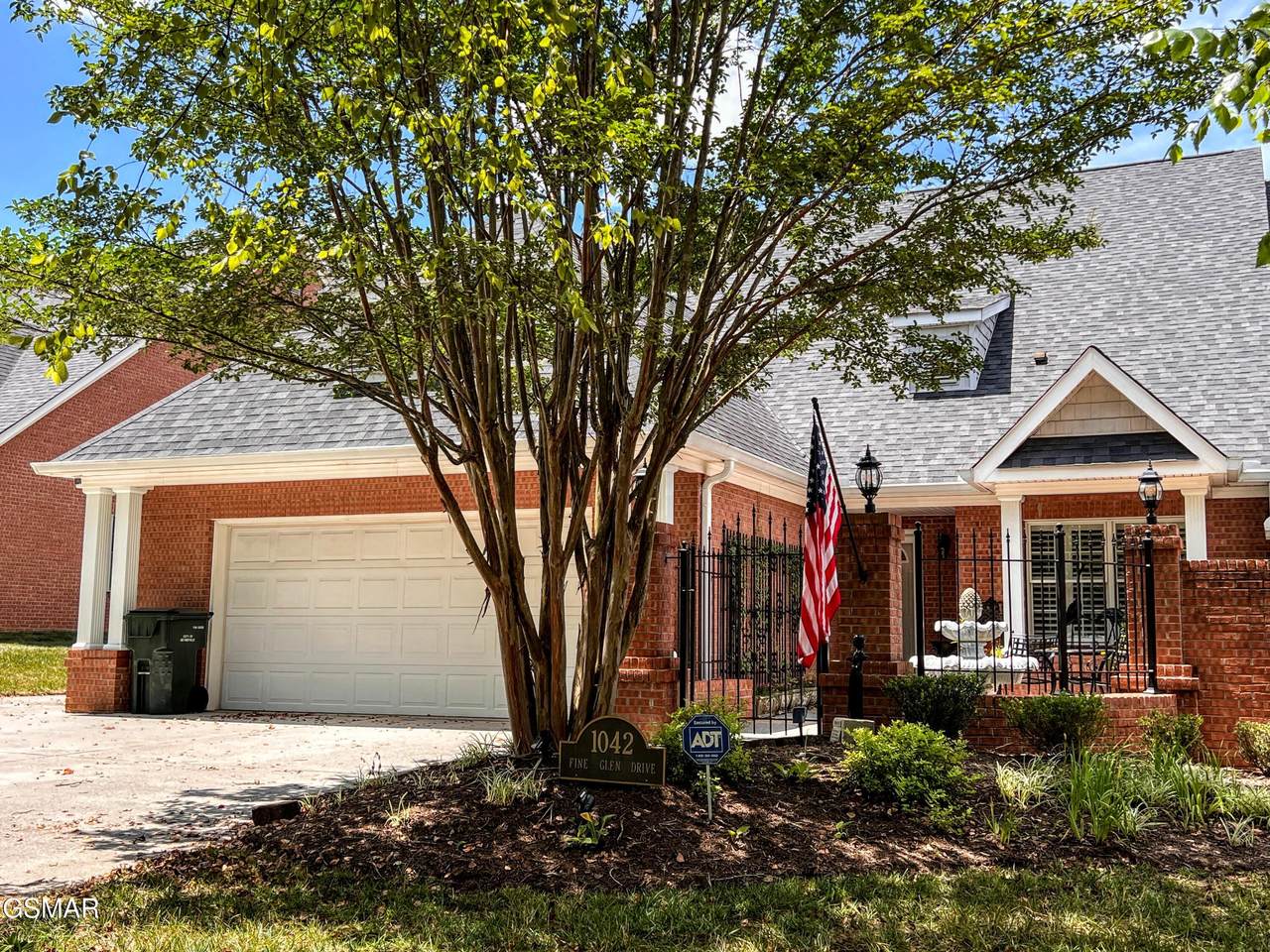 1042 Fine Glen Drive - Photo 1