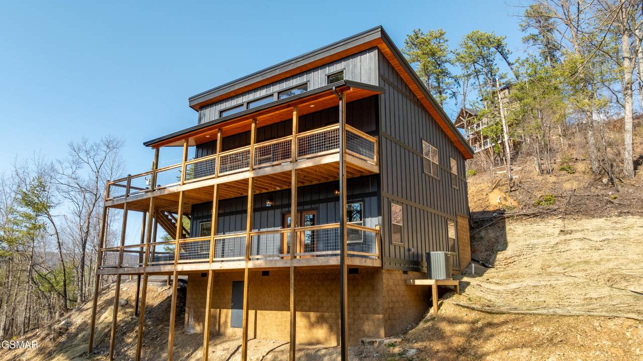 3265 Emerald Springs Loop - Photo 1