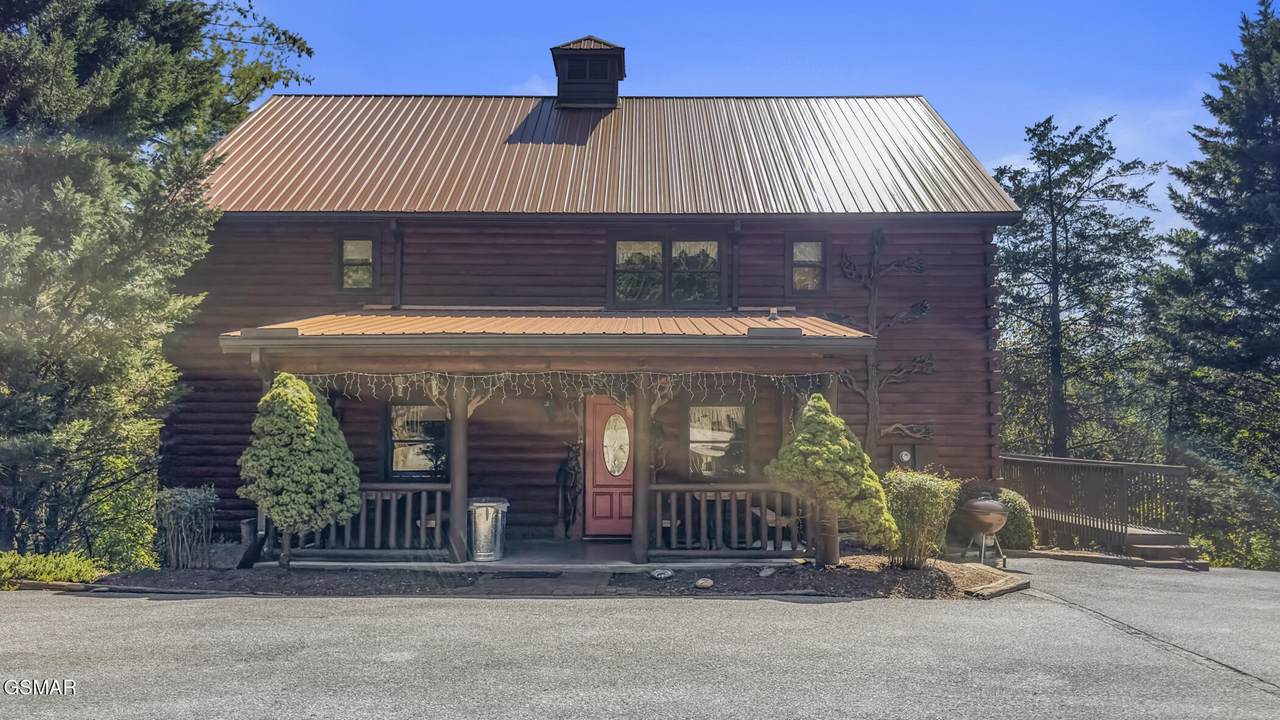 838 Bear Run Way - Photo 1