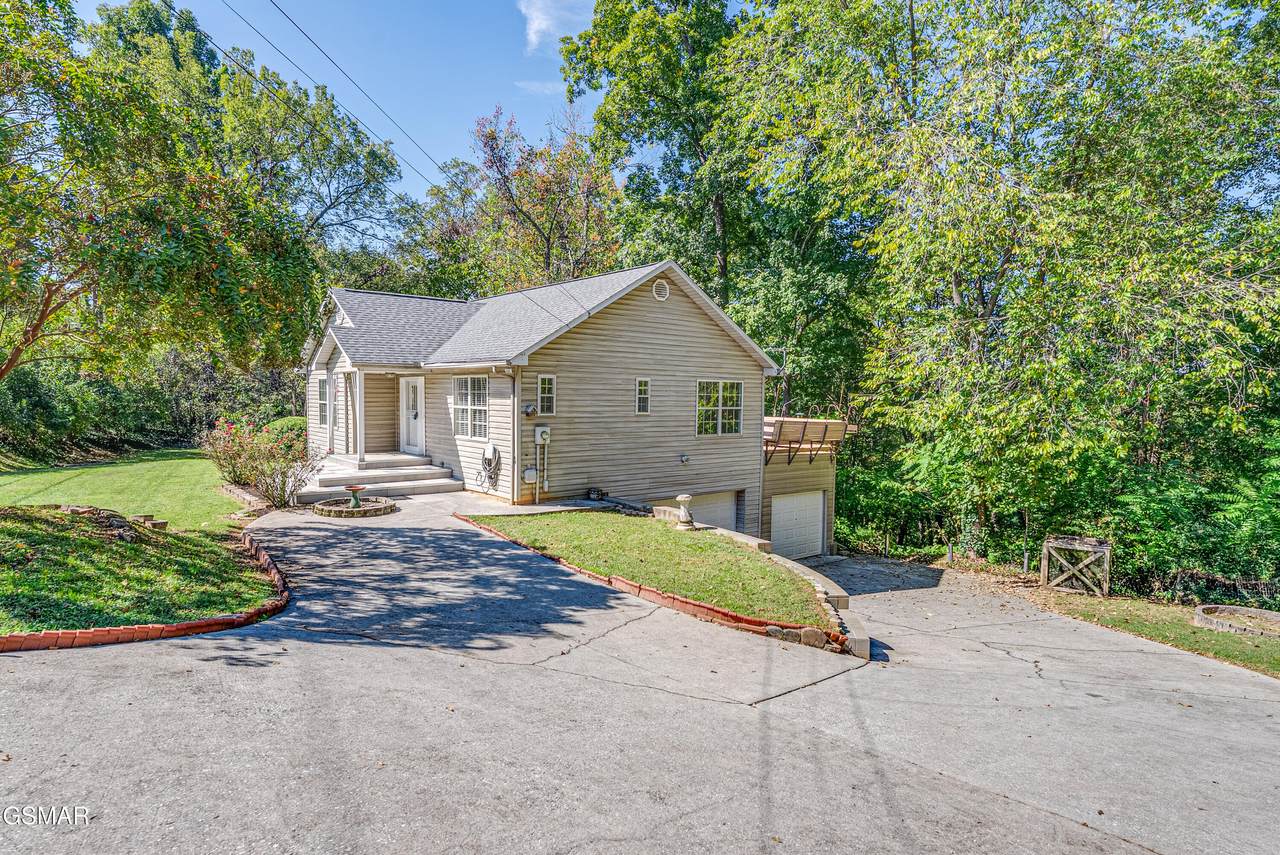 4701 Skyline Drive - Photo 1