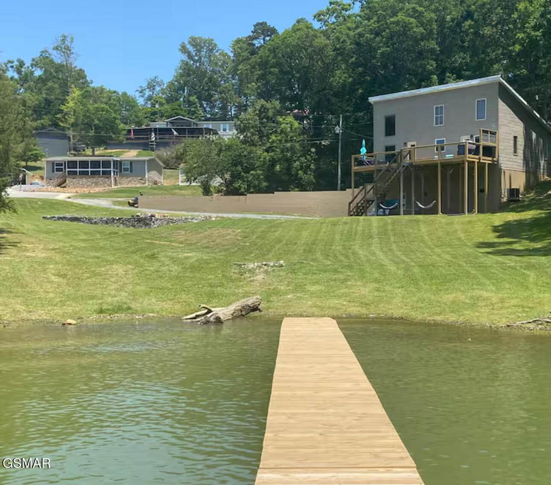 1448 Dover Lane - Photo 1